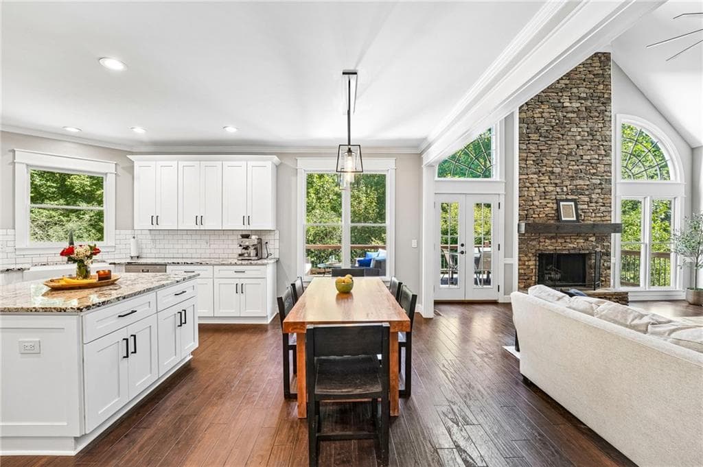 4 bedroom, 3 bathroom, 3,843 sq ft single family residence for sale at 5345 Devonshire Way, Cumming, GA 30040 — photo 10