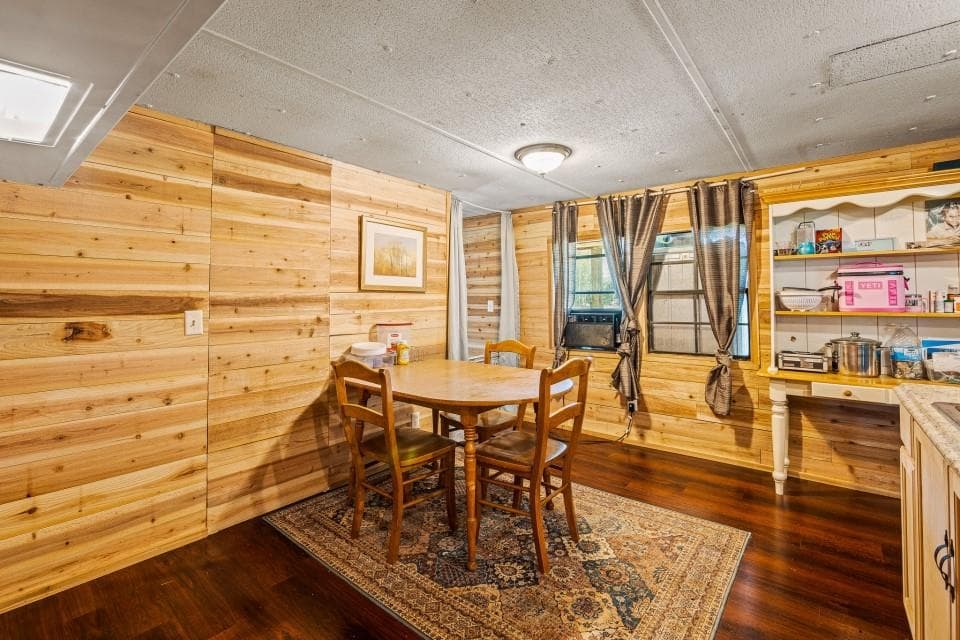 3 bedroom, 2 bathroom, 854 sq ft single family residence for sale at 1302 N Mcdonough Road, Griffin, GA 30223 — photo 8
