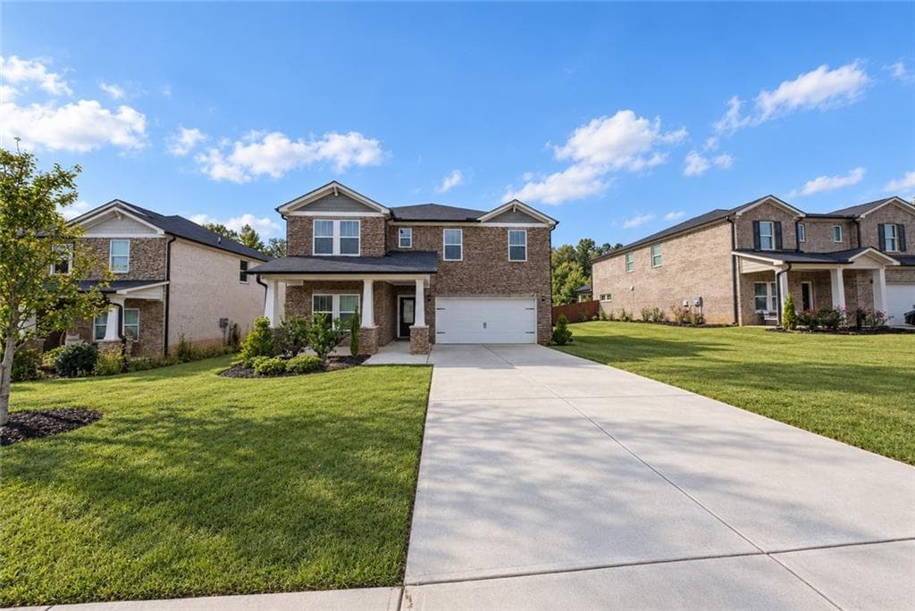 5 bedroom, 5 bathroom, 3,290 sq ft single family residence for rent at 6926 Newcastle Court, Fairburn, GA 30213 for $3,800 a month — photo 2