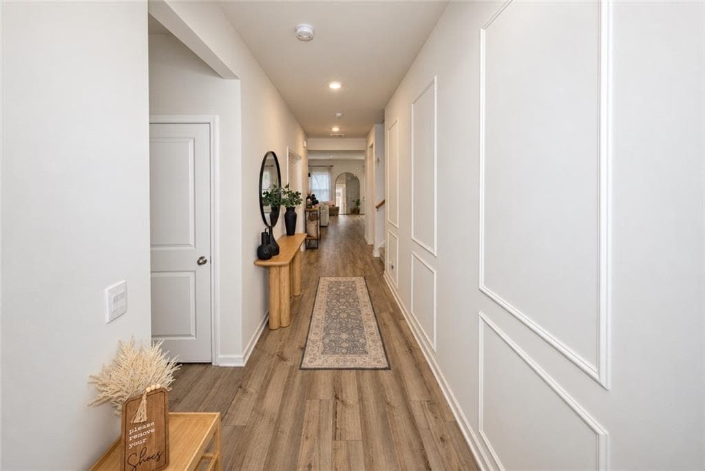 5 bedroom, 5 bathroom, 3,290 sq ft single family residence for rent at 6926 Newcastle Court, Fairburn, GA 30213 for $3,800 a month — photo 3