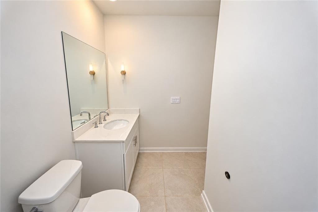 5 bedroom, 5 bathroom, 3,290 sq ft single family residence for rent at 6926 Newcastle Court, Fairburn, GA 30213 for $3,800 a month — photo 9