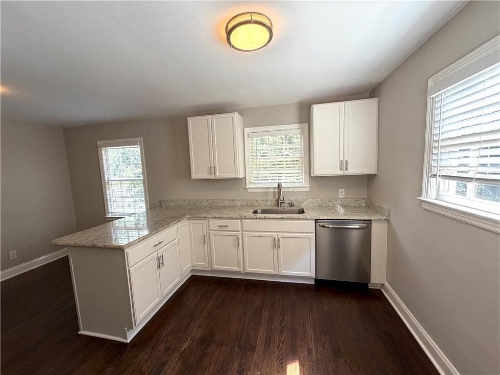 3 bedroom, 1 bathroom, 1,252 sq ft single family residence for rent at 179 Prospect Street, Roswell, GA 30075 for $2,095 a month — photo 6