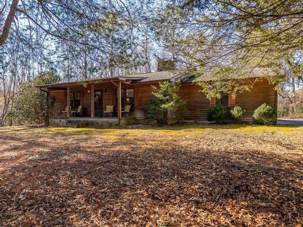 3 bedroom, 2 bathroom, 1,776 sq ft single family residence for sale at 2164 Yukon Road, Ellijay, GA 30536