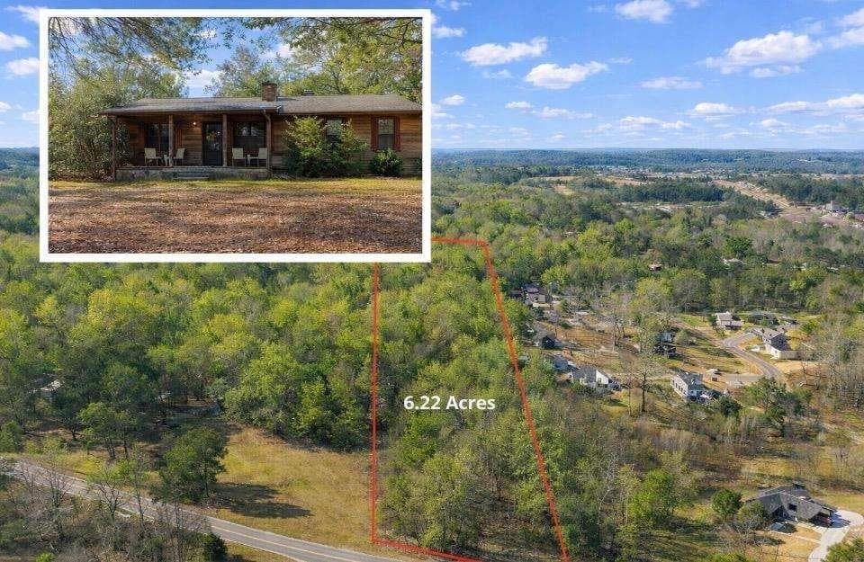 3 bedroom, 2 bathroom, 1,776 sq ft single family residence for sale at 2164 Yukon Road, Ellijay, GA 30536 — photo 2