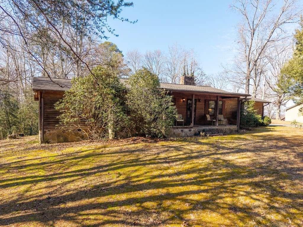 3 bedroom, 2 bathroom, 1,776 sq ft single family residence for sale at 2164 Yukon Road, Ellijay, GA 30536 — photo 8