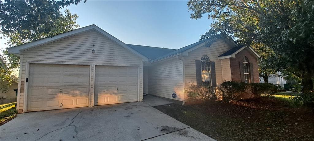 3 bedroom, 2 bathroom, 1,218 sq ft single family residence for rent at 2318 Rambling Way, Stonecrest, GA 30058 for $1,600 a month