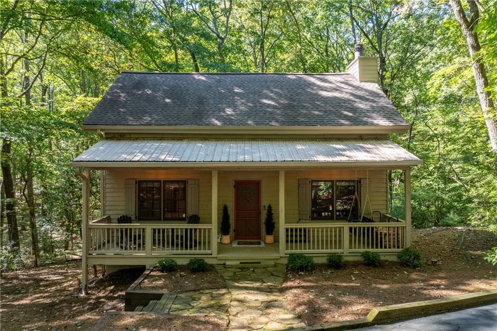 3 bedroom, 2 bathroom, 1,673 sq ft single family residence for sale at 110 Sleeping Fawn Knoll, Big Canoe, GA 30143