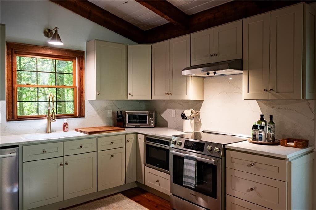 3 bedroom, 2 bathroom, 1,673 sq ft single family residence for sale at 110 Sleeping Fawn Knoll, Big Canoe, GA 30143 — photo 8