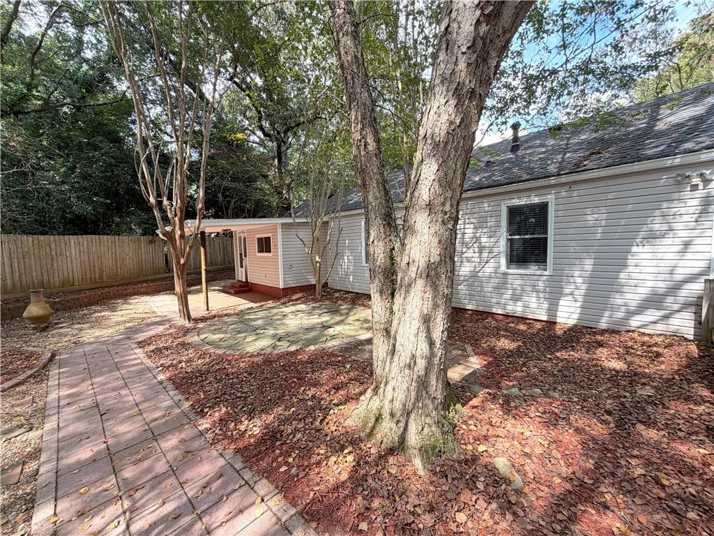 3 bedroom, 1 bathroom, 1,194 sq ft single family residence for rent at 189 Prospect Street, Roswell, GA 30075 for $2,095 a month — photo 3