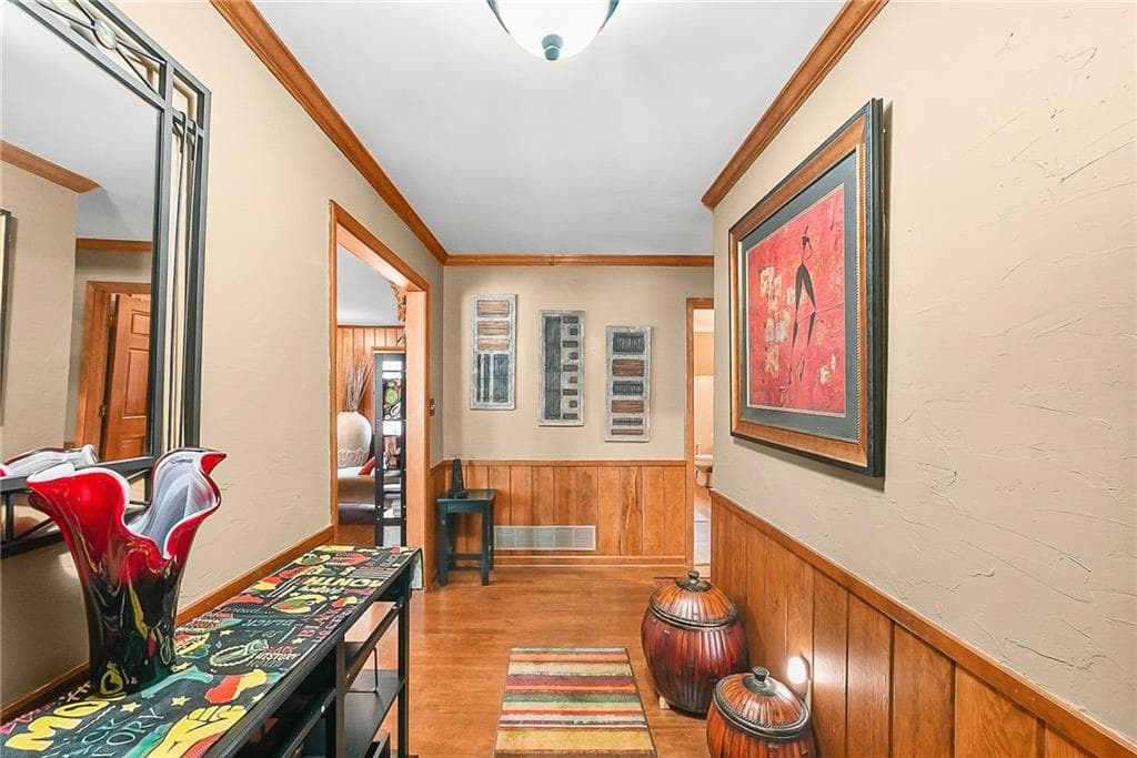 3 bedroom, 2 bathroom single family residence for sale at 1114 Longwood, Marietta, GA 30008 — photo 4