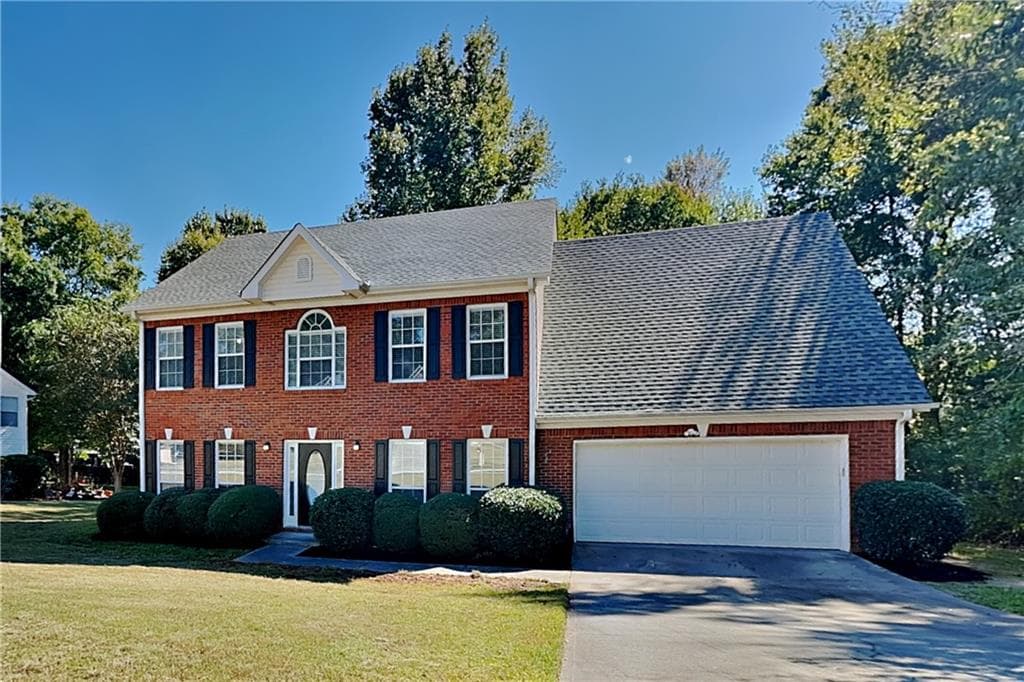 4 bedroom, 3 bathroom, 2,793 sq ft single family residence for rent at 2242 Vintage Oaks Drive, Loganville, GA 30052 for $2,375 a month — photo 1 of 25