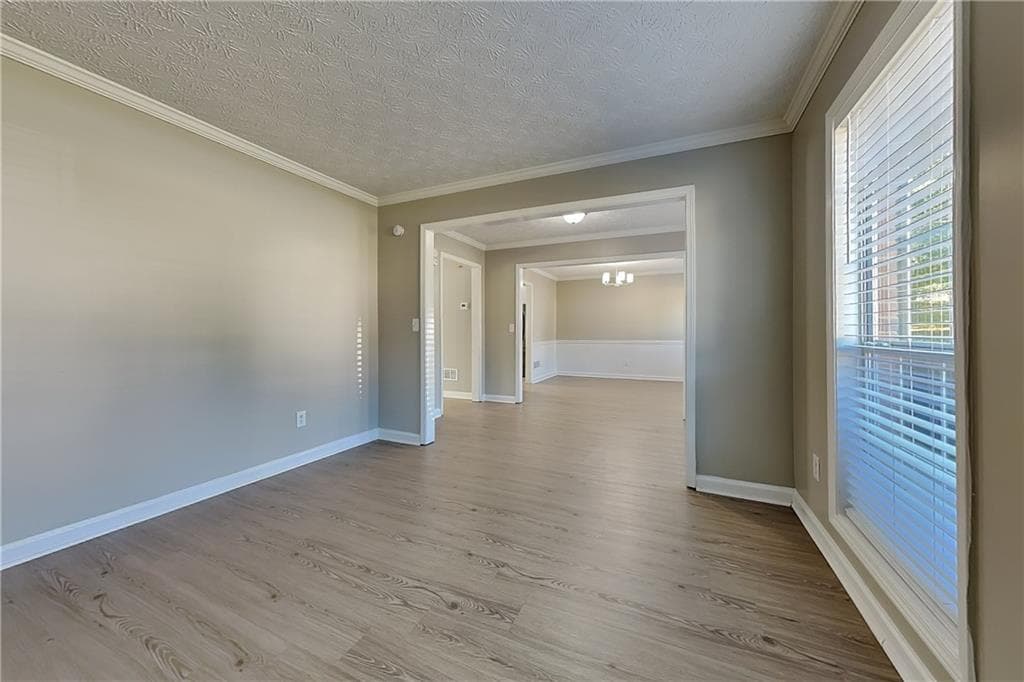 4 bedroom, 3 bathroom, 2,793 sq ft single family residence for rent at 2242 Vintage Oaks Drive, Loganville, GA 30052 for $2,375 a month — photo 4