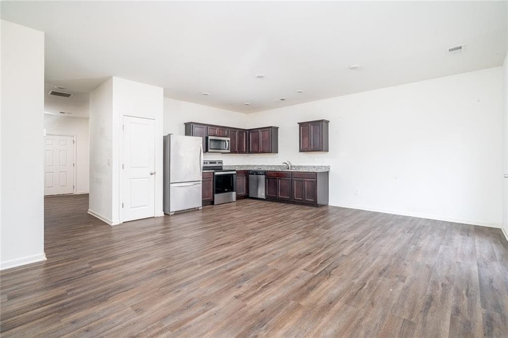 3 bedroom, 3 bathroom, 1,420 sq ft townhouse for sale at 235 Grand Central Way 1, Cartersville, GA 30120 — photo 5