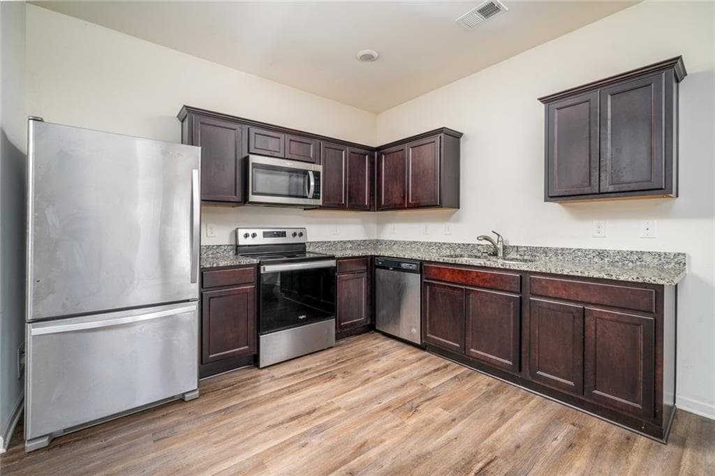 3 bedroom, 3 bathroom, 1,420 sq ft townhouse for sale at 235 Grand Central Way 1, Cartersville, GA 30120 — photo 6