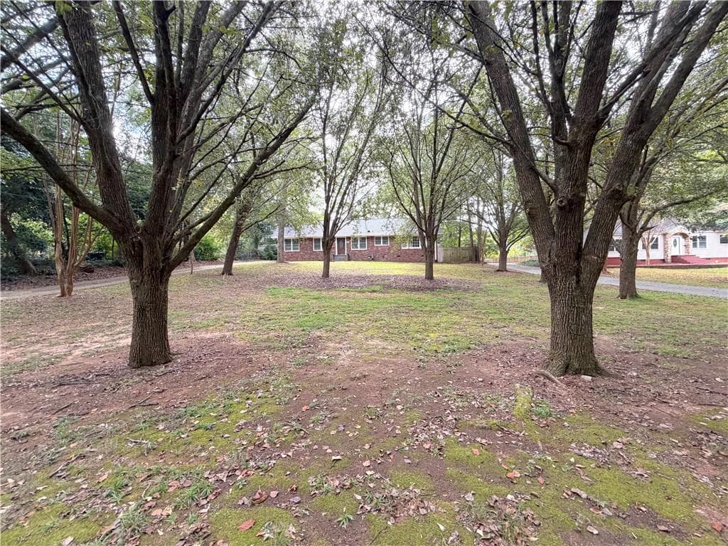 3 bedroom, 2 bathroom, 1,493 sq ft single family residence for rent at 199 Prospect Street, Roswell, GA 30075 for $2,095 a month — photo 2