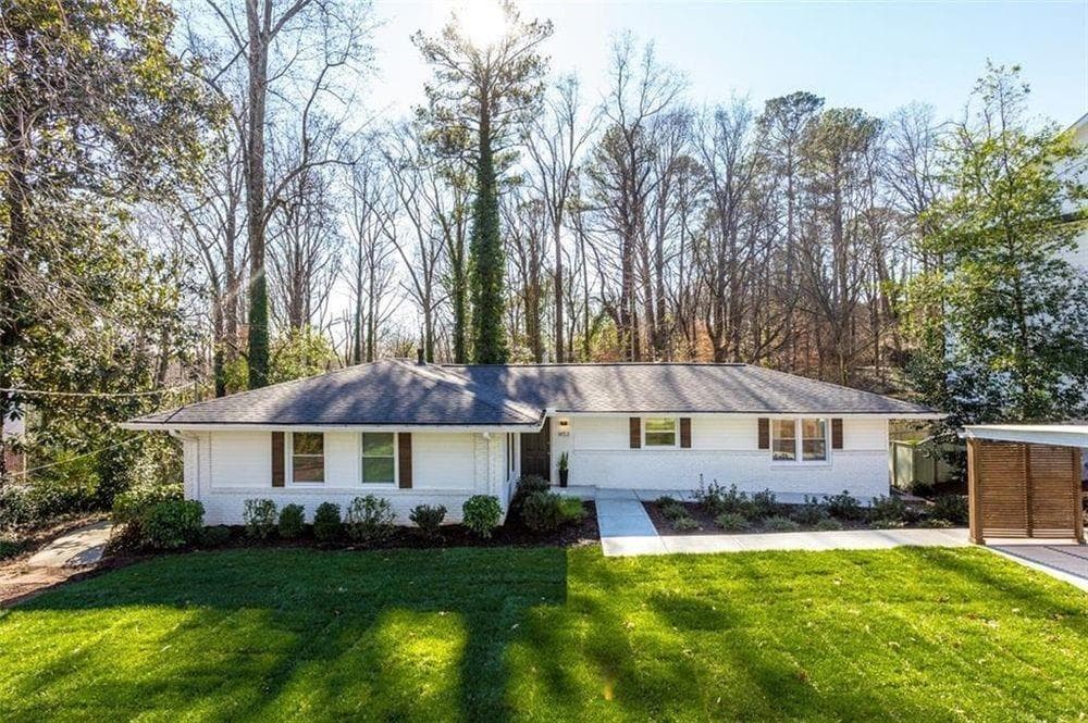 4 bedroom, 3 bathroom, 2,869 sq ft single family residence for rent at 1453 Oconee Pass, Brookhaven, GA 30319 for $4,750 a month — photo 2