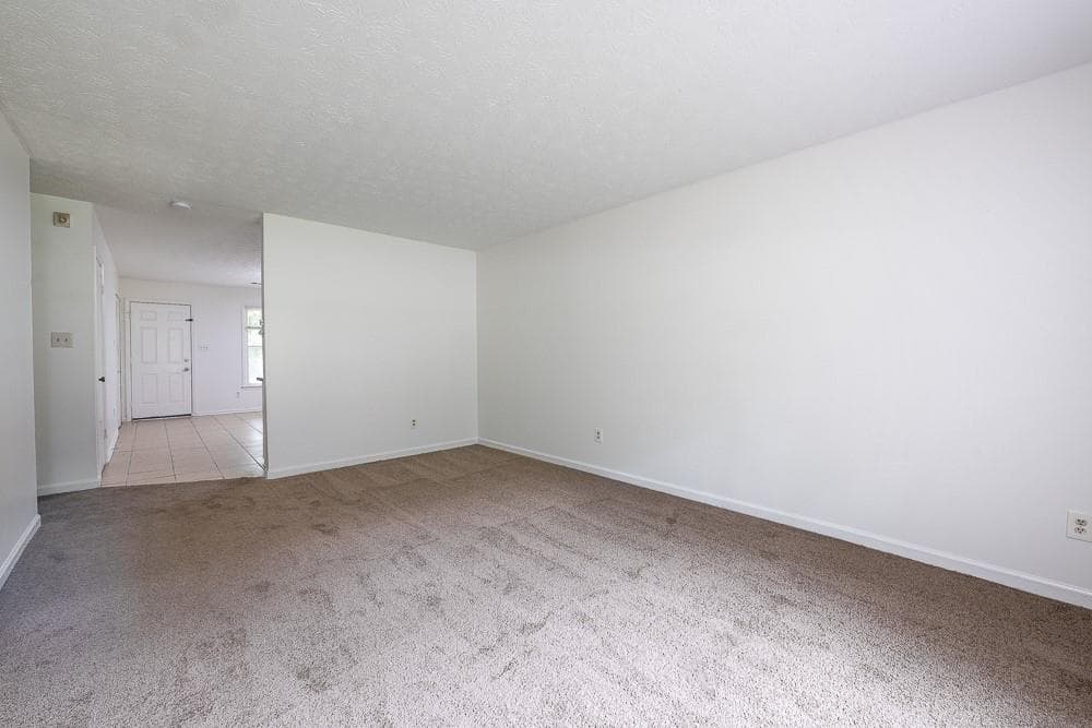 2 bedroom, 1 bathroom, 957 sq ft duplex for rent at 8165 Magnolia Drive, Jonesboro, GA 30238 for $1,145 a month — photo 2