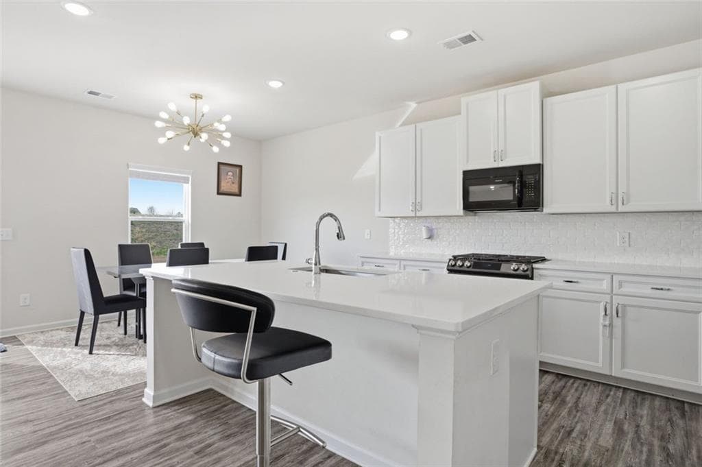 4 bedroom, 3 bathroom, 2,238 sq ft single family residence for rent at 95 Royal Oaks Drive, Rome, GA 30165 for $2,495 a month — photo 3