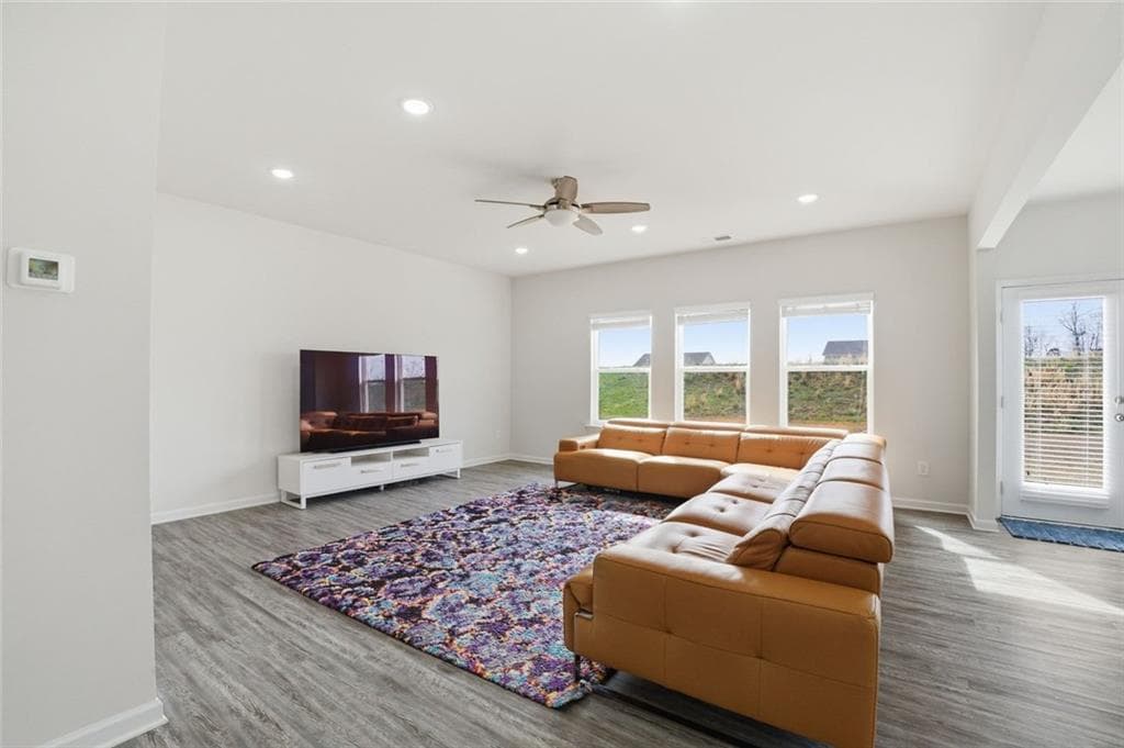 4 bedroom, 3 bathroom, 2,238 sq ft single family residence for rent at 95 Royal Oaks Drive, Rome, GA 30165 for $2,495 a month — photo 8