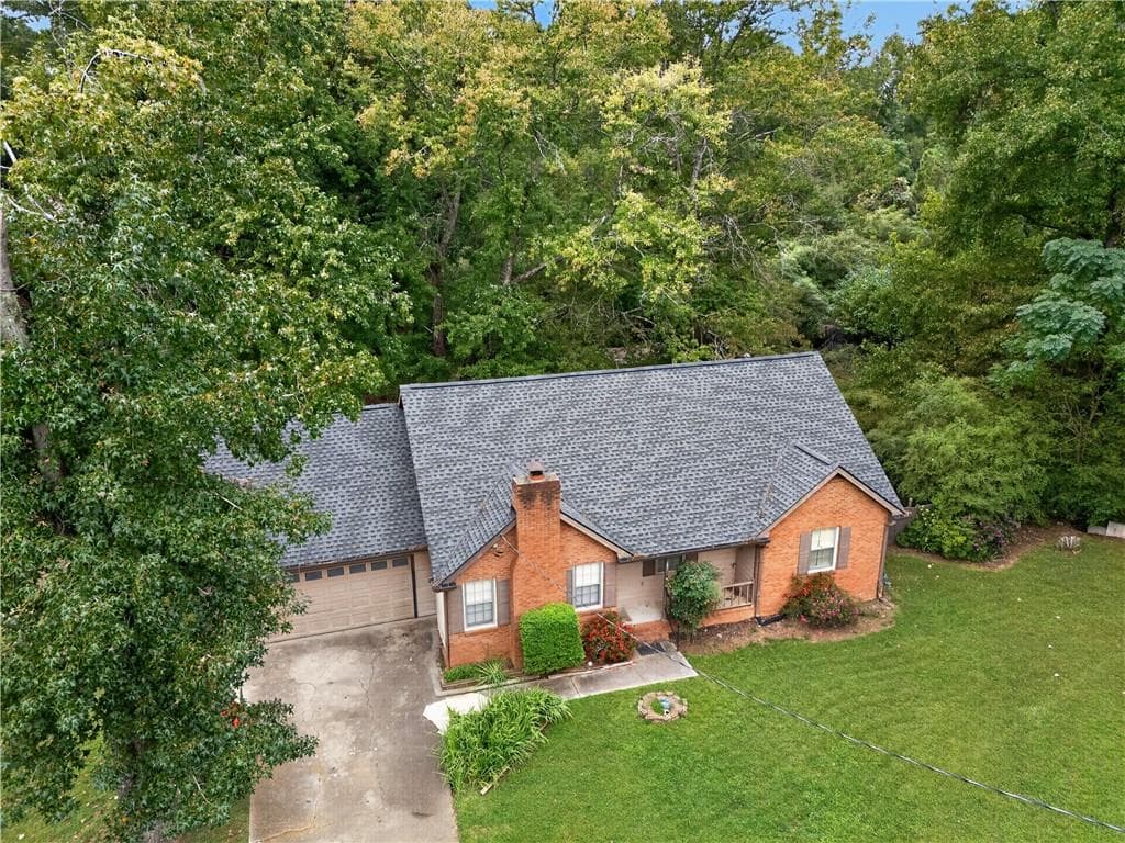 3 bedroom, 2 bathroom, 1,422 sq ft single family residence for sale at 550 Creekwood Court, Conyers, GA 30094 — photo 8