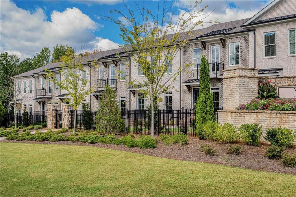 4 bedroom, 4 bathroom, 2,400 sq ft townhouse for sale at 506 Whatton Road 3, Johns Creek, GA 30022