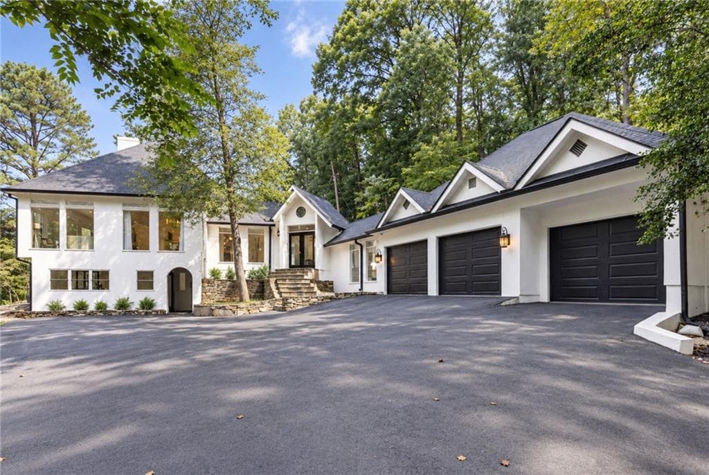 5 bedroom, 5 bathroom, 3,888 sq ft single family residence for rent at 6550 Powers Ferry Road, Sandy Springs, GA 30339 for $10,500 a month — photo 1 of 45