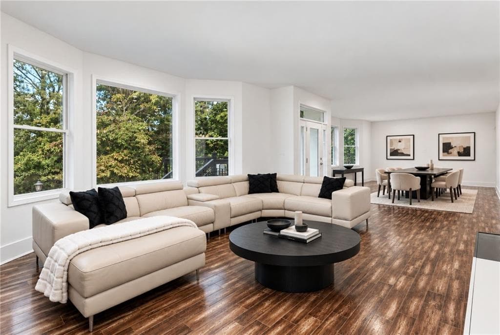 5 bedroom, 5 bathroom, 3,888 sq ft single family residence for rent at 6550 Powers Ferry Road, Sandy Springs, GA 30339 for $10,500 a month — photo 4