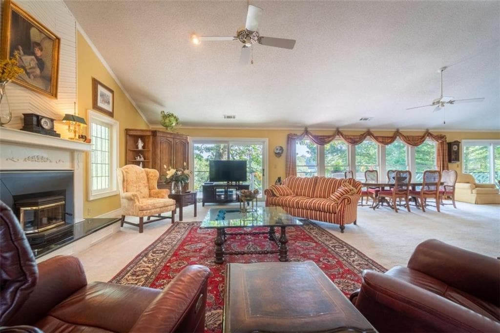 3 bedroom, 3 bathroom, 2,688 sq ft single family residence for sale at 1280 Bahn Innsbruck, Helen, GA 30545 — photo 9