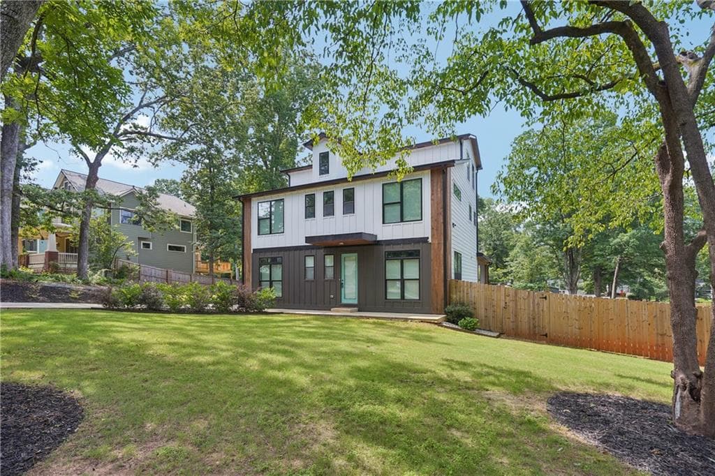 5 bedroom, 5 bathroom, 3,500 sq ft single family residence for rent at 3087 Alston Drive, Decatur, GA 30032 for $3,900 a month — photo 2