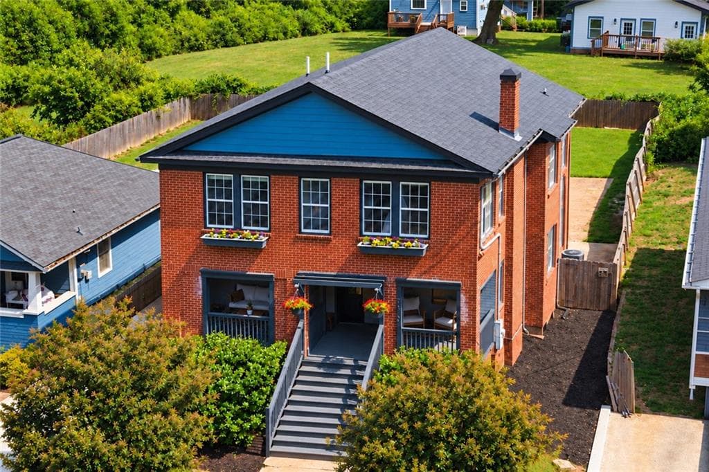 5 bedroom, 4 bathroom, 3,288 sq ft single family residence for sale at 320 Wellington Street, Atlanta, GA 30310