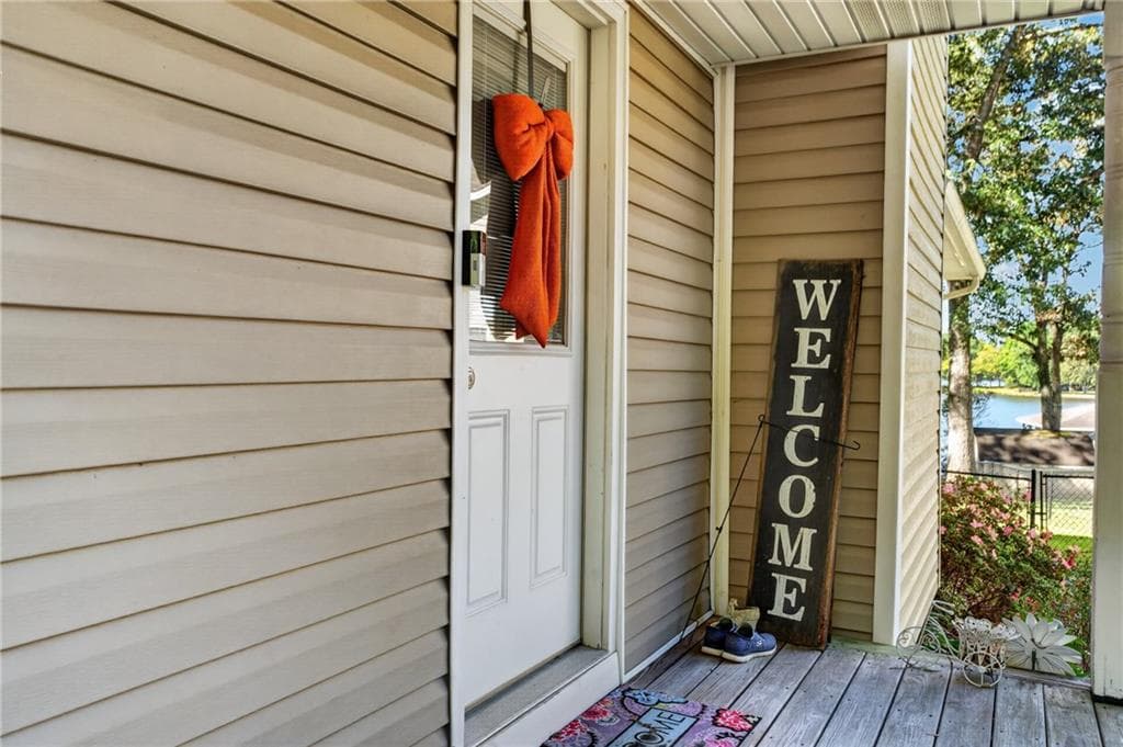 3 bedroom, 3 bathroom, 1,944 sq ft single family residence for sale at 174 Honeysuckle Road, Milledgeville, GA 31061 — photo 4