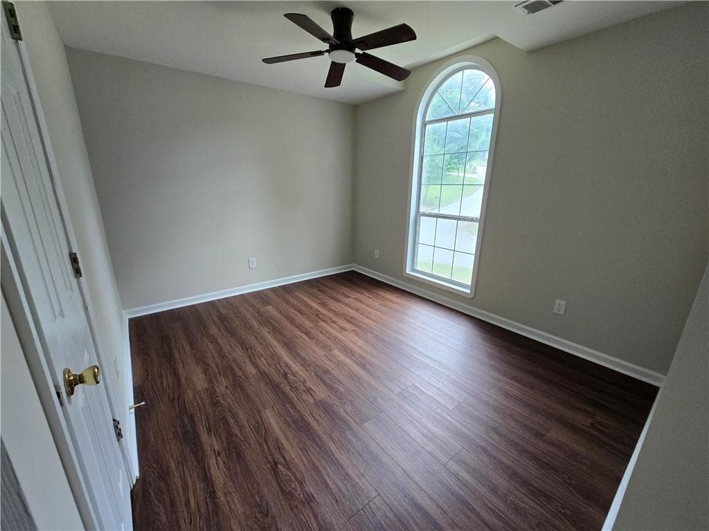 5 bedroom, 4 bathroom, 2,560 sq ft single family residence for rent at 1400 Windage Way, Marietta, GA 30008 for $3,000 a month — photo 10