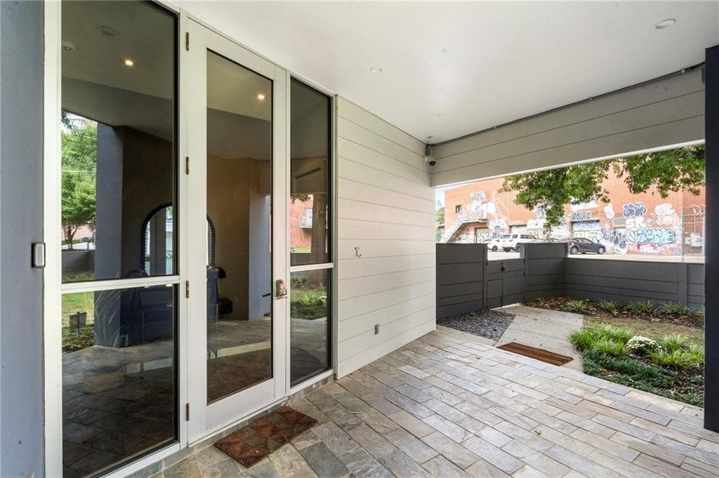 3 bedroom, 4 bathroom, 2,845 sq ft single family residence for sale at 27 Cornelia Street, Atlanta, GA 30312 — photo 3