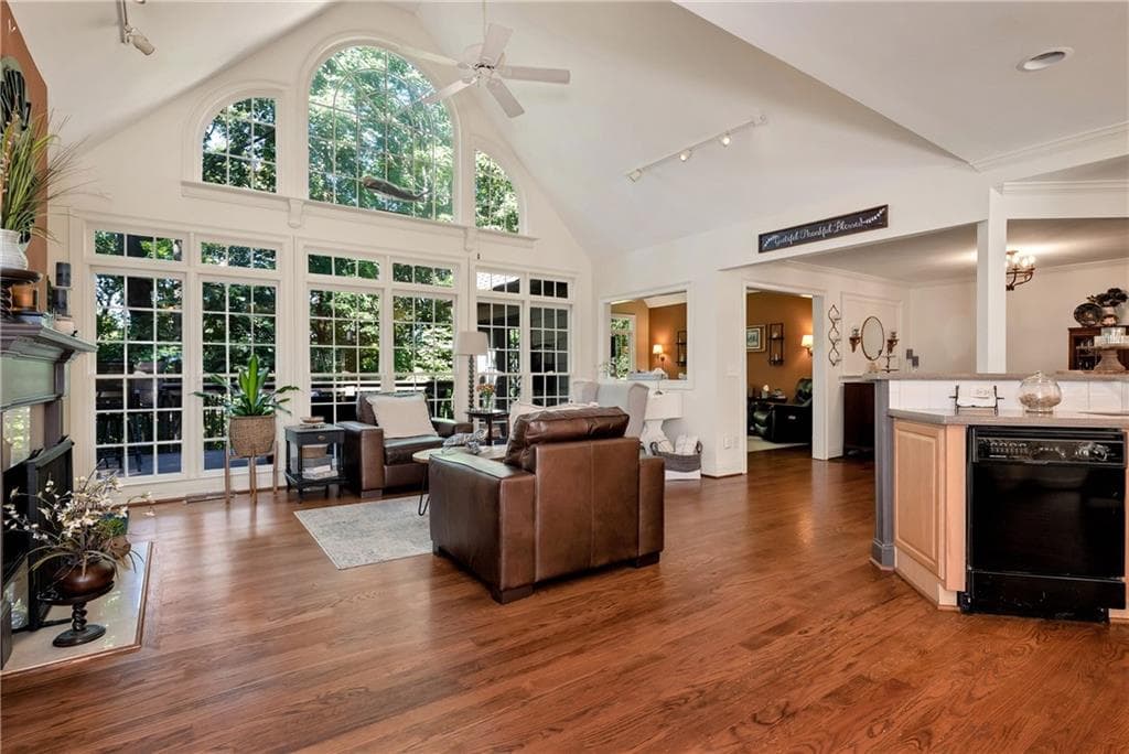 4 bedroom, 4 bathroom, 3,946 sq ft single family residence for sale at 55 Sundown Way, Dawsonville, GA 30534 — photo 7