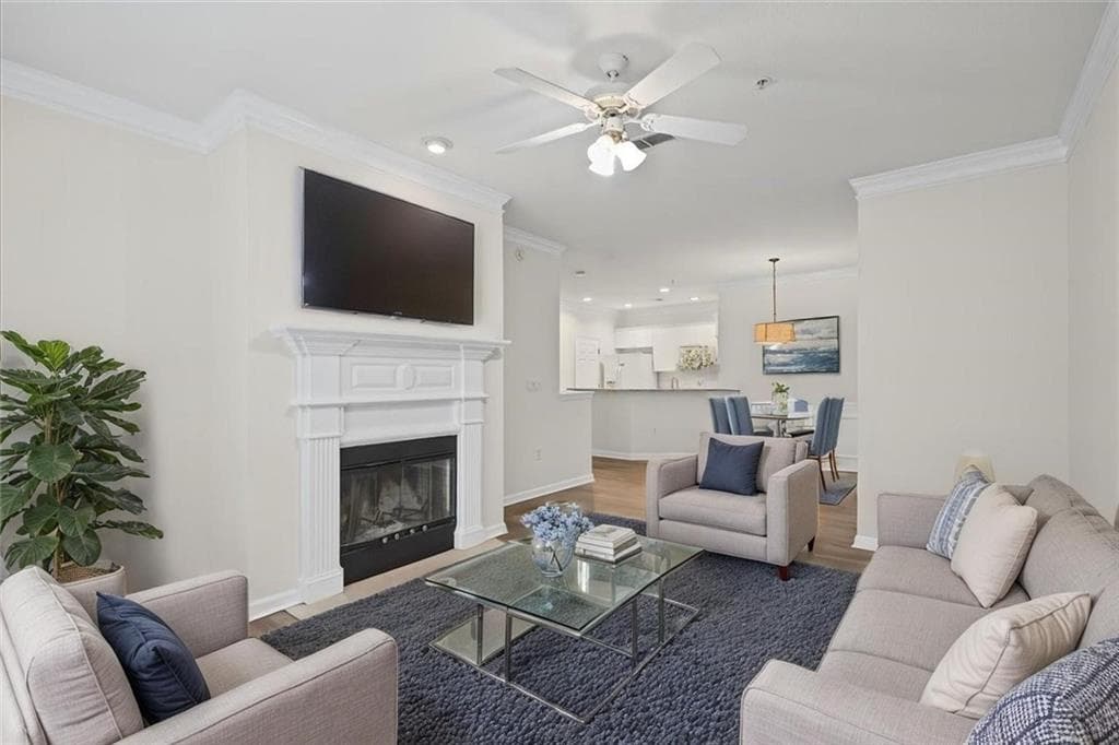 2 bedroom, 1 bathroom, 1,136 sq ft condominium for rent at 2400 Cumberland Parkway 711, Atlanta, GA 30339 for $2,100 a month — photo 5