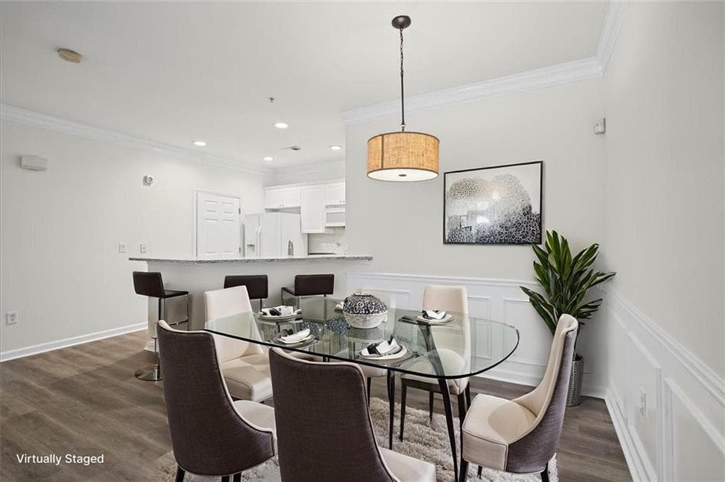 2 bedroom, 1 bathroom, 1,136 sq ft condominium for rent at 2400 Cumberland Parkway 711, Atlanta, GA 30339 for $2,100 a month — photo 6