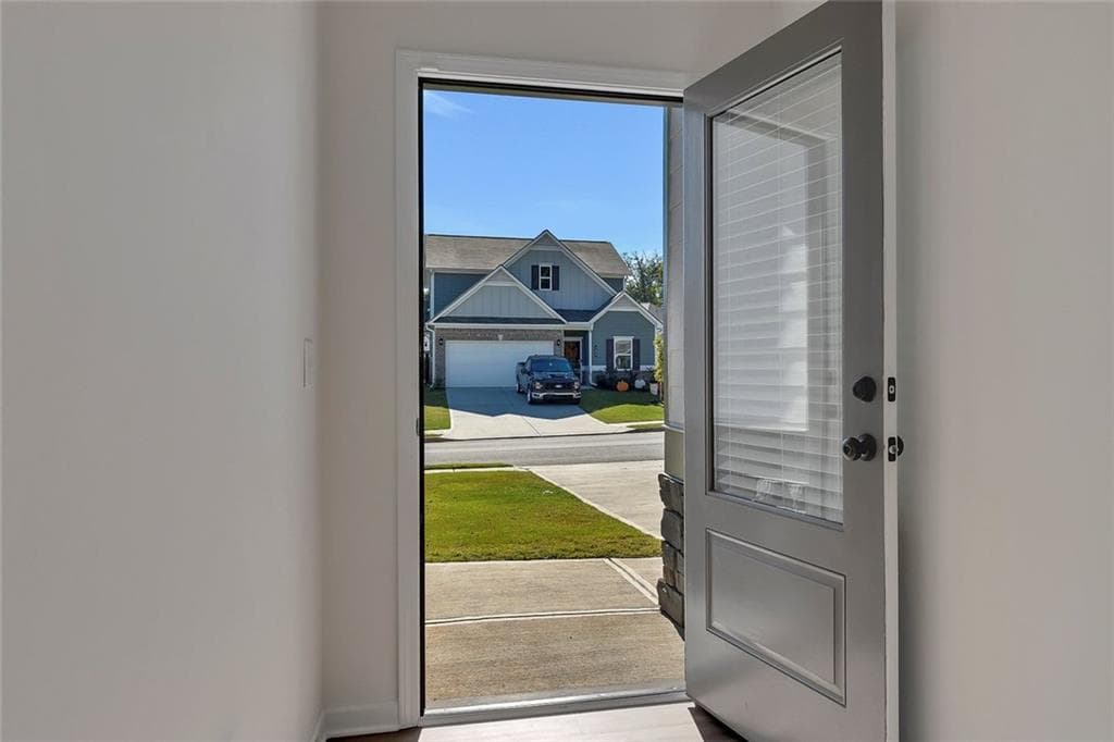 3 bedroom, 2 bathroom, 1,819 sq ft single family residence for sale at 140 Marion Drive, Cartersville, GA 30120 — photo 5
