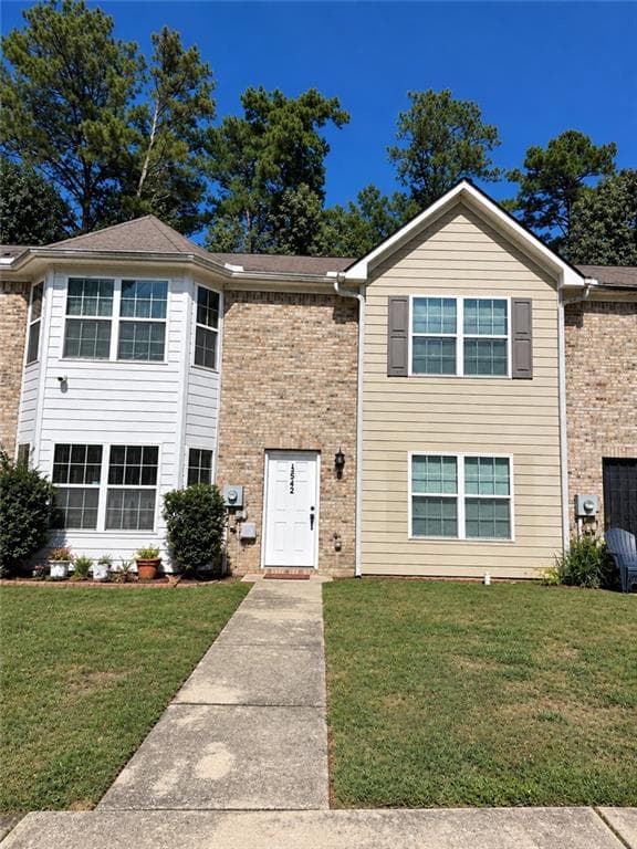 3 bedroom, 3 bathroom, 1,384 sq ft townhouse for rent at 5542 Pineridge Court, Forest Park, GA 30297 for $1,400 a month — photo 1 of 21