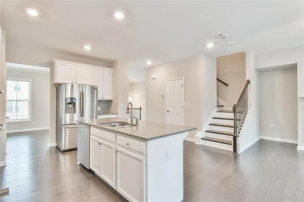 4 bedroom, 4 bathroom, 1,872 sq ft townhouse for rent at 381 Provenance Drive, Sandy Springs, GA 30328 for $3,650 a month — photo 6