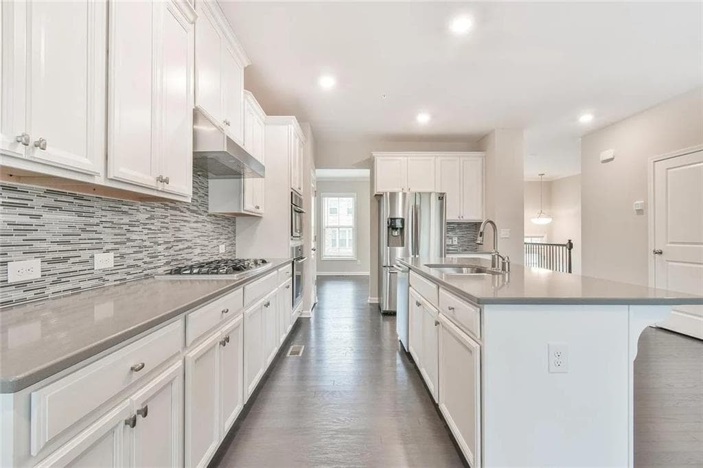 4 bedroom, 4 bathroom, 1,872 sq ft townhouse for rent at 381 Provenance Drive, Sandy Springs, GA 30328 for $3,650 a month — photo 7