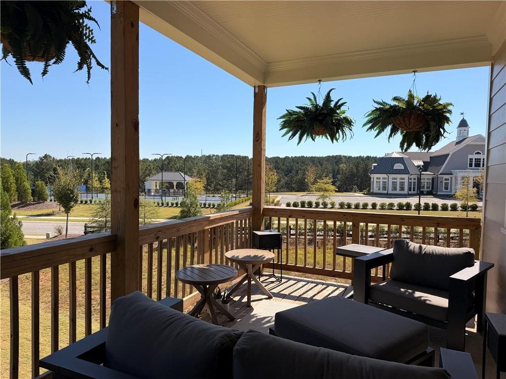 3 bedroom, 3 bathroom, 2,734 sq ft single family residence for sale at 804 Lakemont Drive, Canton, GA 30114 — photo 2