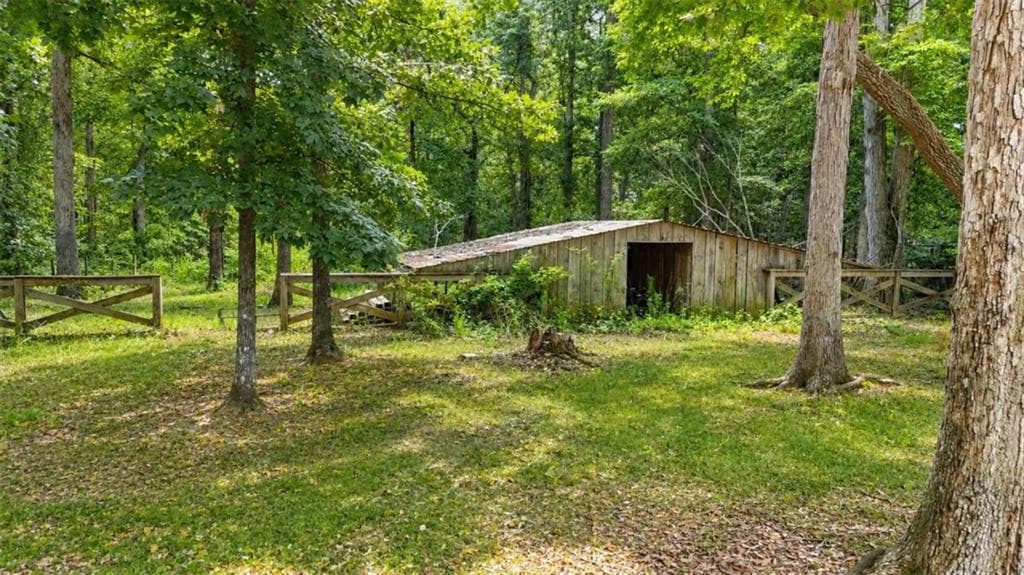 4 bedroom, 3 bathroom, 2,110 sq ft single family residence for rent at 2363 Rat Kinney Road, Statham, GA 30666 for $2,495 a month — photo 8