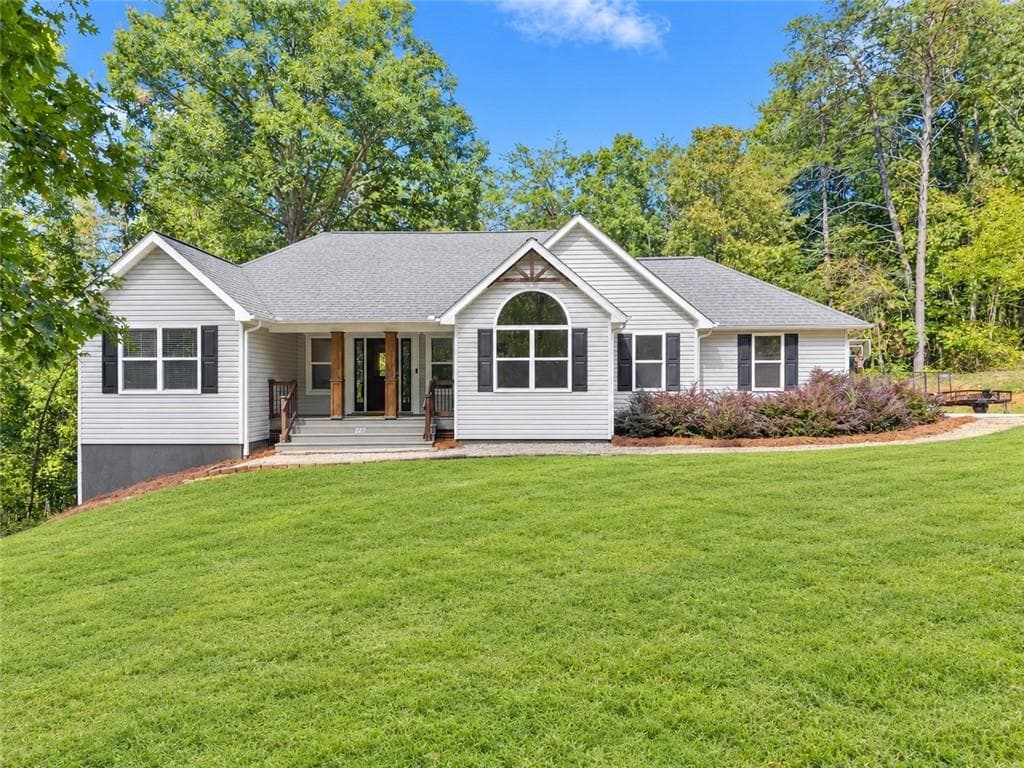 4 bedroom, 3 bathroom, 3,706 sq ft single family residence for sale at 227 Clarkesville Heights Drive, Clarkesville, GA 30523