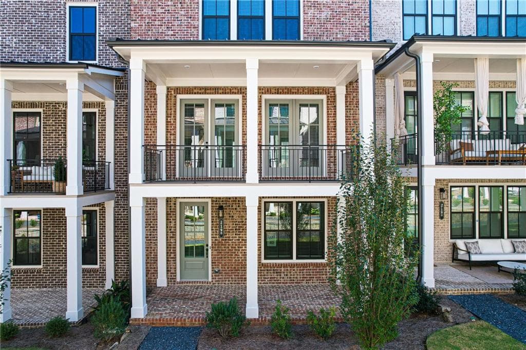 3 bedroom, 4 bathroom, 2,178 sq ft townhouse for rent at 2199 Wexford Drive, Brookhaven, GA 30319 for $3,950 a month — photo 2