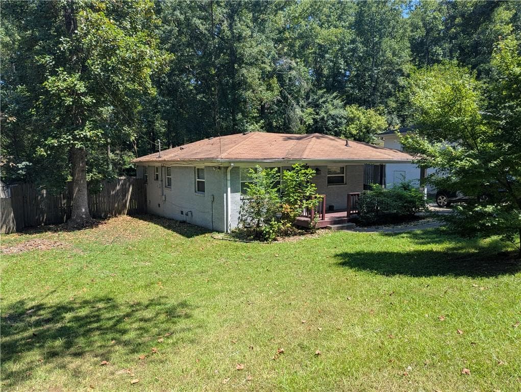 3 bedroom, 2 bathroom, 1,175 sq ft single family residence for rent at 3052 Browns Mill Road, Atlanta, GA 30354 for $2,100 a month — photo 2