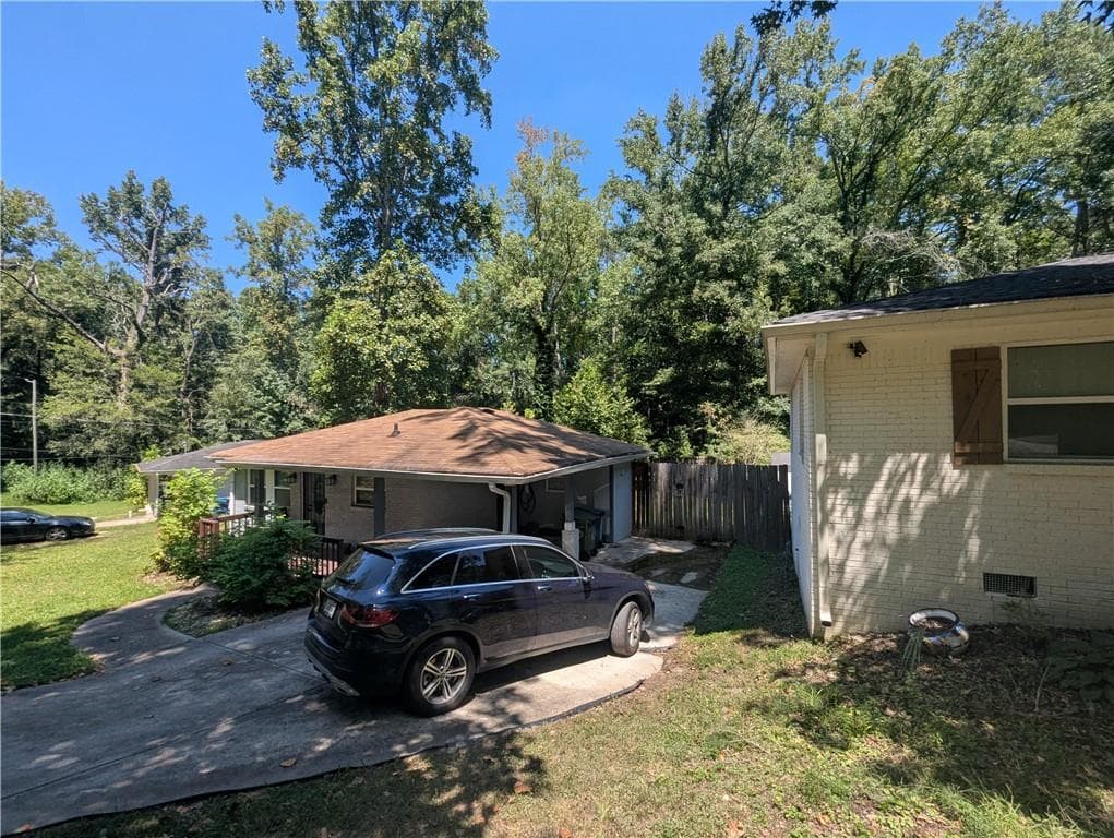 3 bedroom, 2 bathroom, 1,175 sq ft single family residence for rent at 3052 Browns Mill Road, Atlanta, GA 30354 for $2,100 a month — photo 3