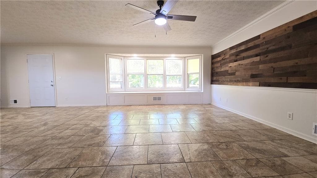 3 bedroom, 2 bathroom, 1,500 sq ft single family residence under contract at 3245 Hamilton Mill Road, Buford, GA 30519 — photo 5