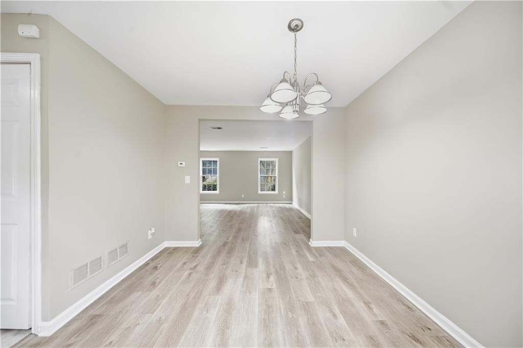 1 bedroom, 2 bathroom, 1,240 sq ft townhouse for sale at 992 Old Holcomb Bridge Road, Roswell, GA 30076 — photo 8