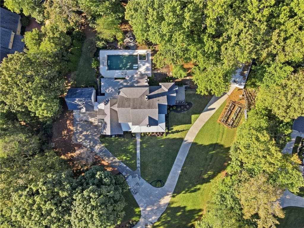 6 bedroom, 7 bathroom, 6,783 sq ft single family residence for sale at 1745 Dinsmore Road, Milton, GA 30004 — photo 4