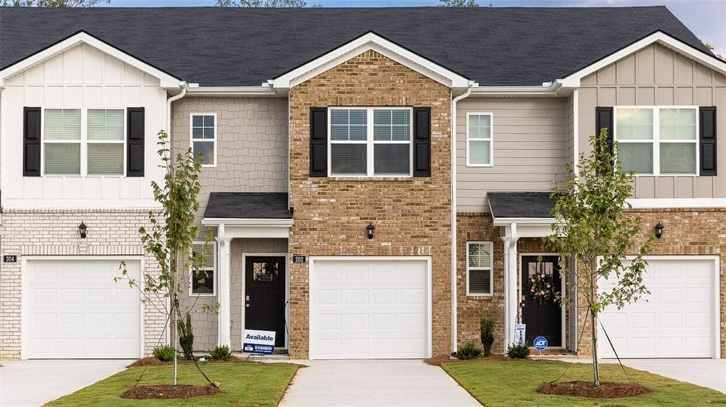 3 bedroom, 3 bathroom, 1,475 sq ft townhouse for sale at 2233 Windward Rd, Stone Mountain, GA 30088